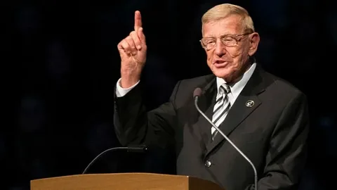 Lou Holtz